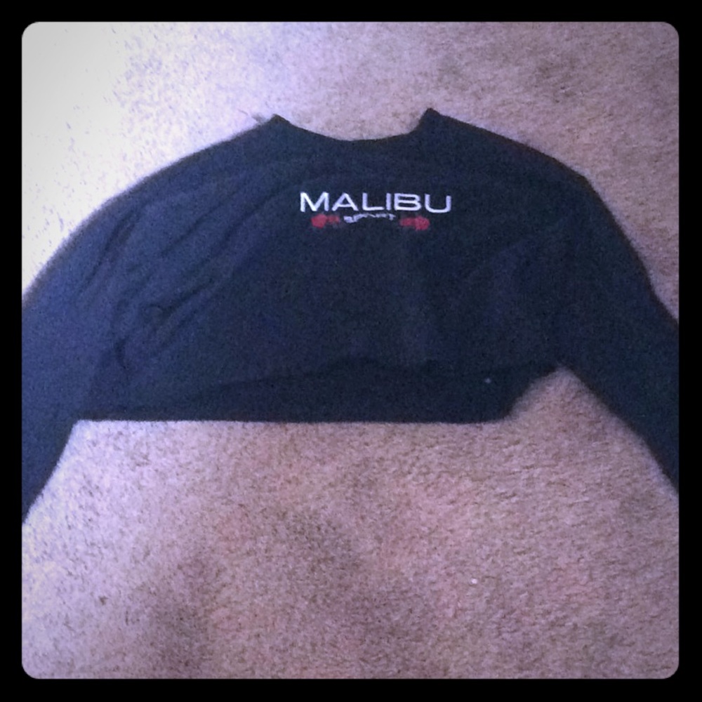 Malibu spot black crop top